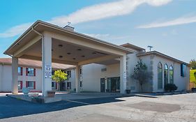 Motel 6-Hannibal, Mo